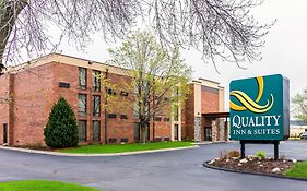 Quality Inn & Suites Arden Hills - Saint Paul North